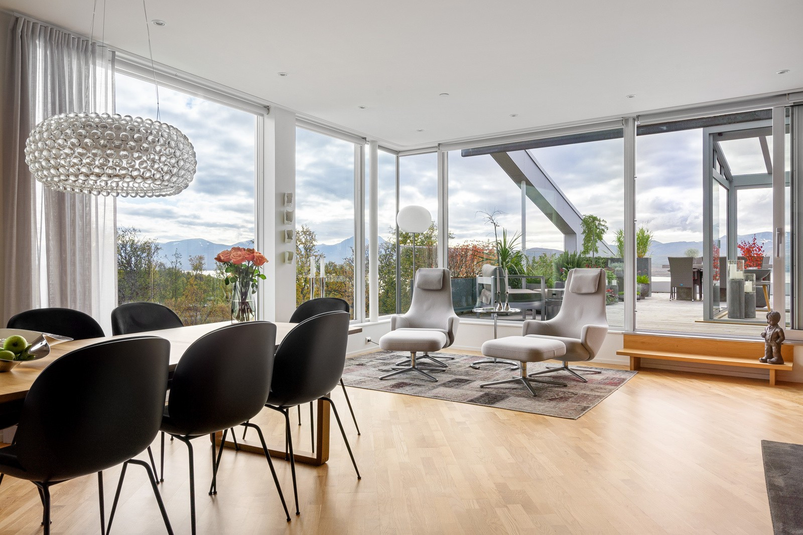 Eksklusiv terrasseleilighet med en utsikt av de sjeldne på toppen av Tromsøya!
