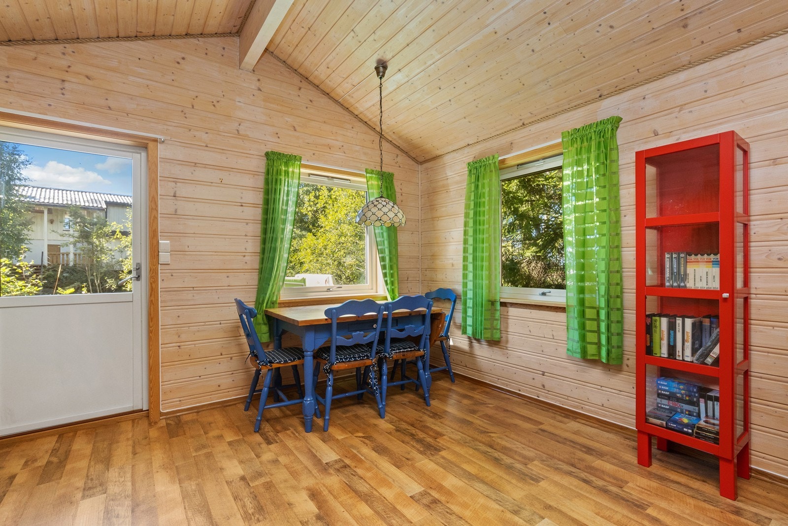 Annekset i hagen Galleribilde