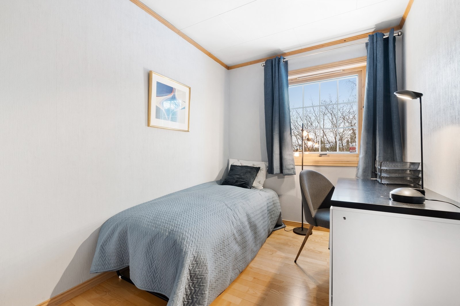 2. soverom i 1.etg. Kan også fungere som et kontor. Galleribilde