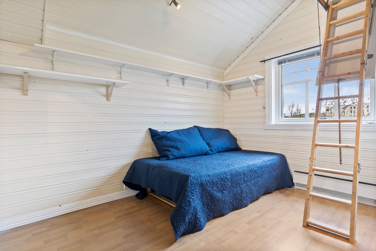 Loftsetasjens tredje soverom Galleribilde