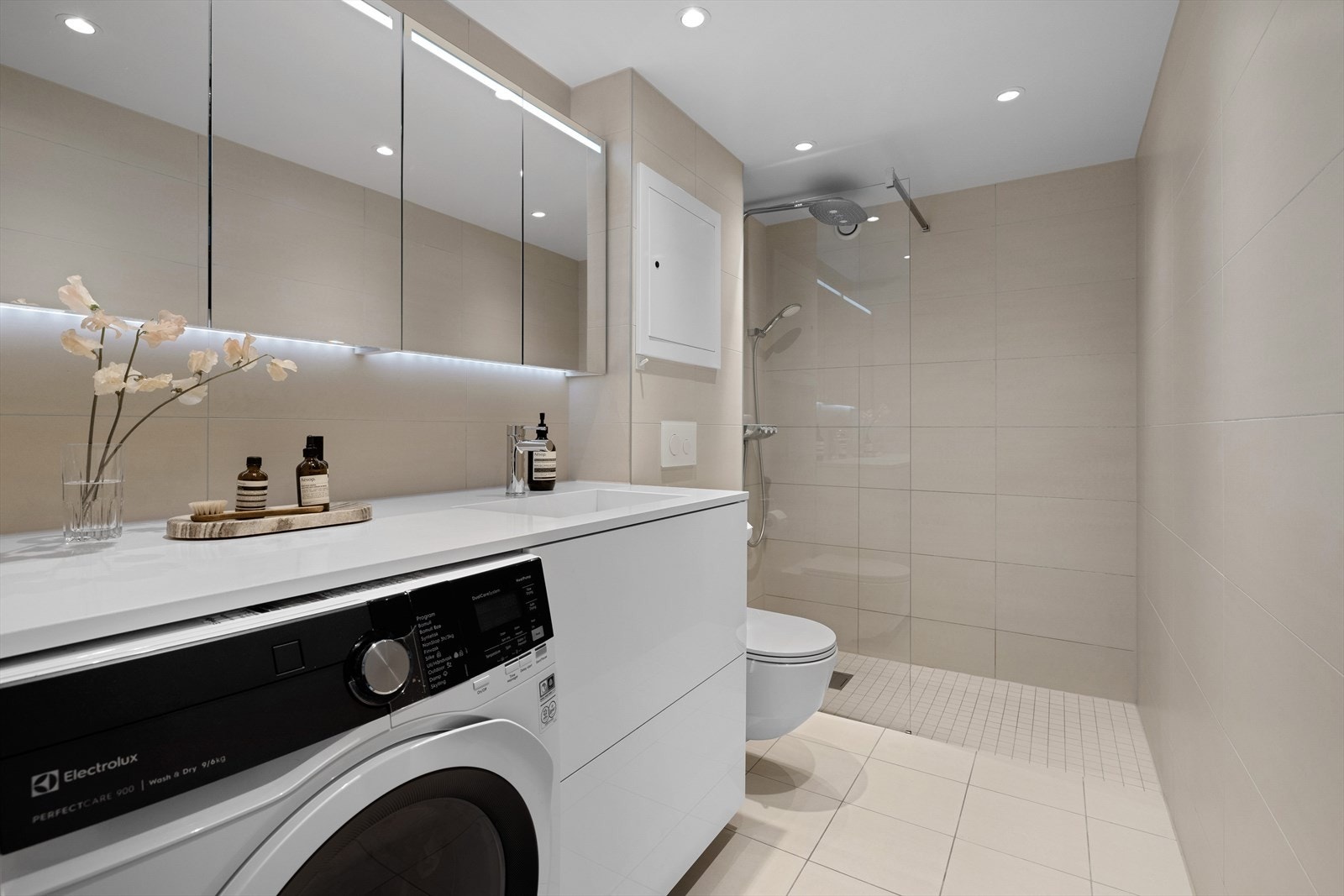 Borettslagets kanskje fineste bad? Oppussing ble gjennomført i borettslagets regi, i 2018. Galleribilde