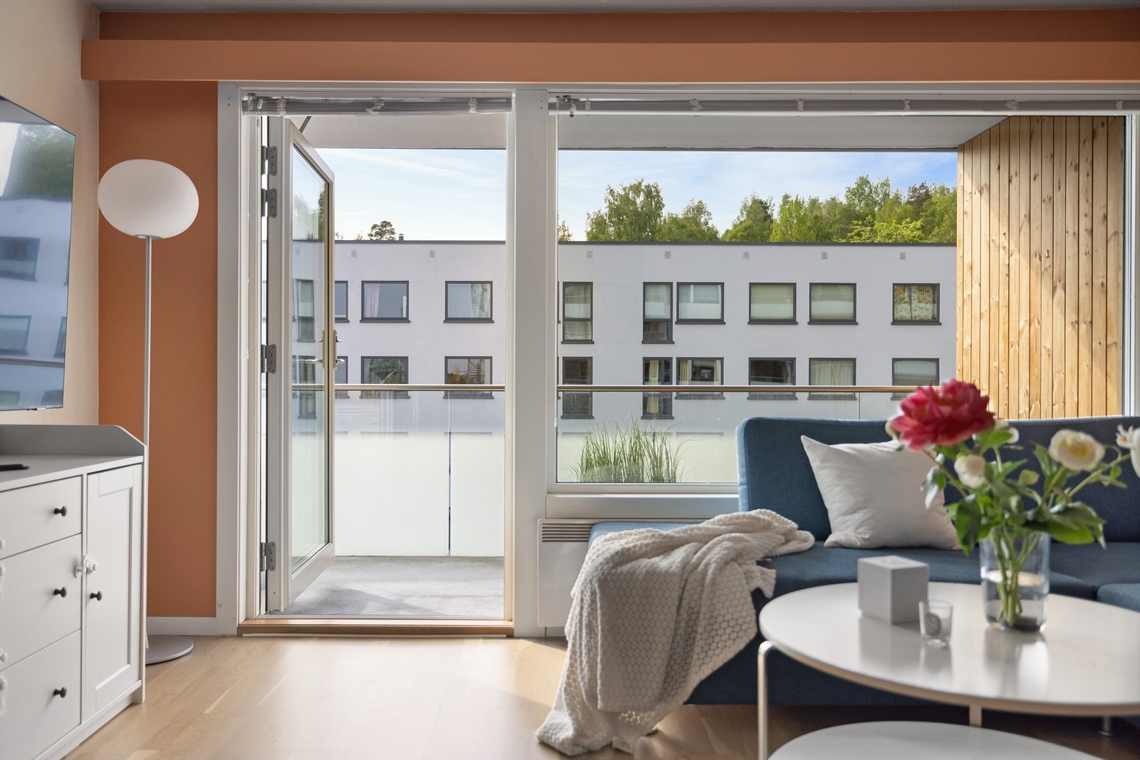 Varmtvann og TV/internett er inkludert i fellesutgiftene. Galleribilde