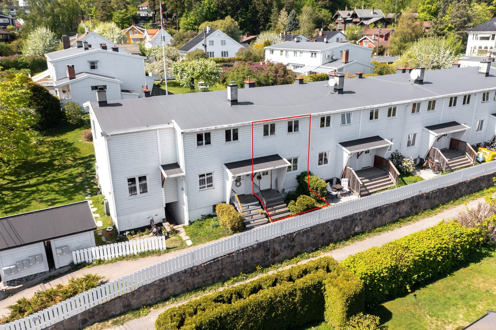 Fra inngangspartiet til eiendommen Galleribilde