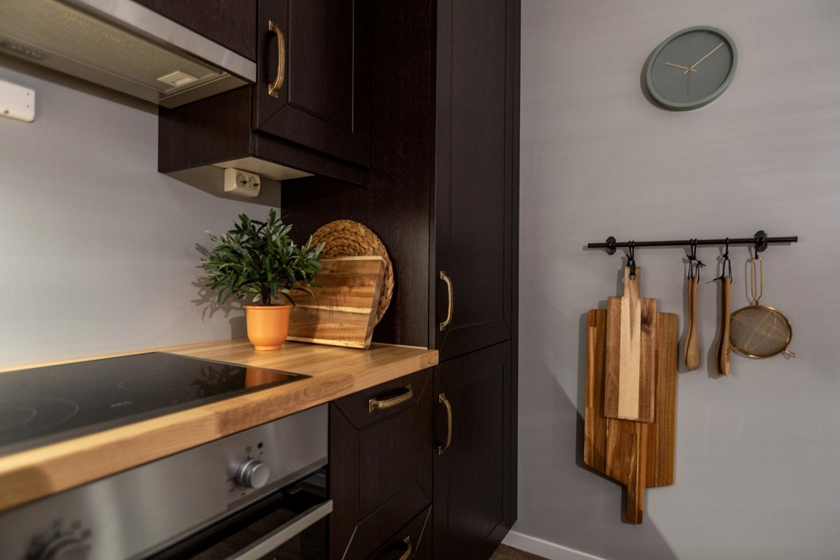 Benkeplate i Ask heltre Galleribilde