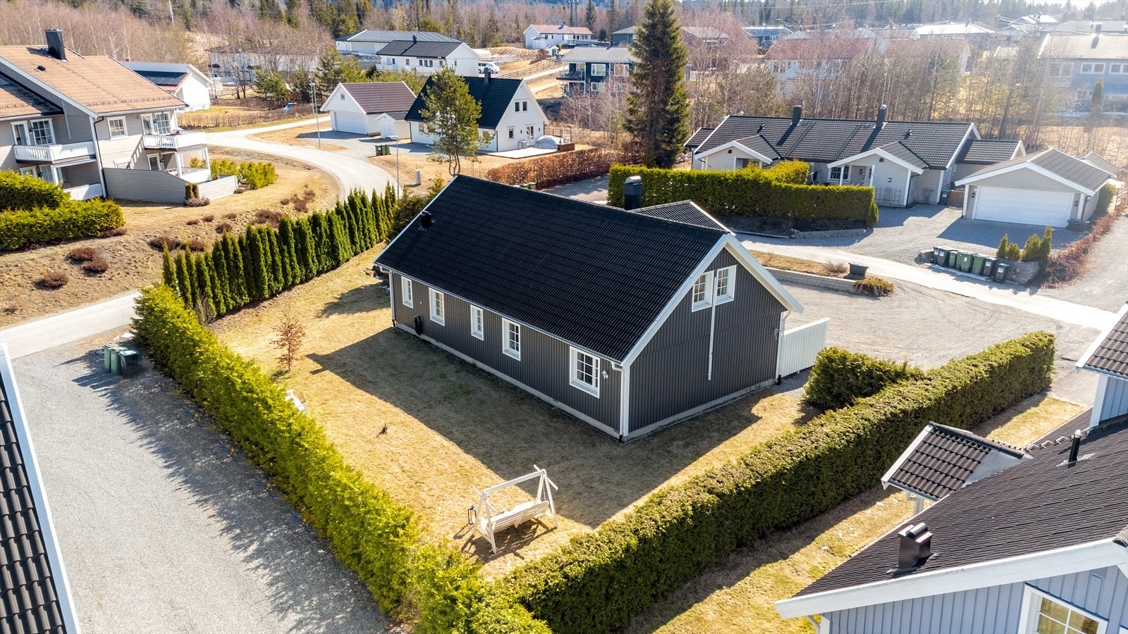 Oversiktsbilde av tomten. Galleribilde