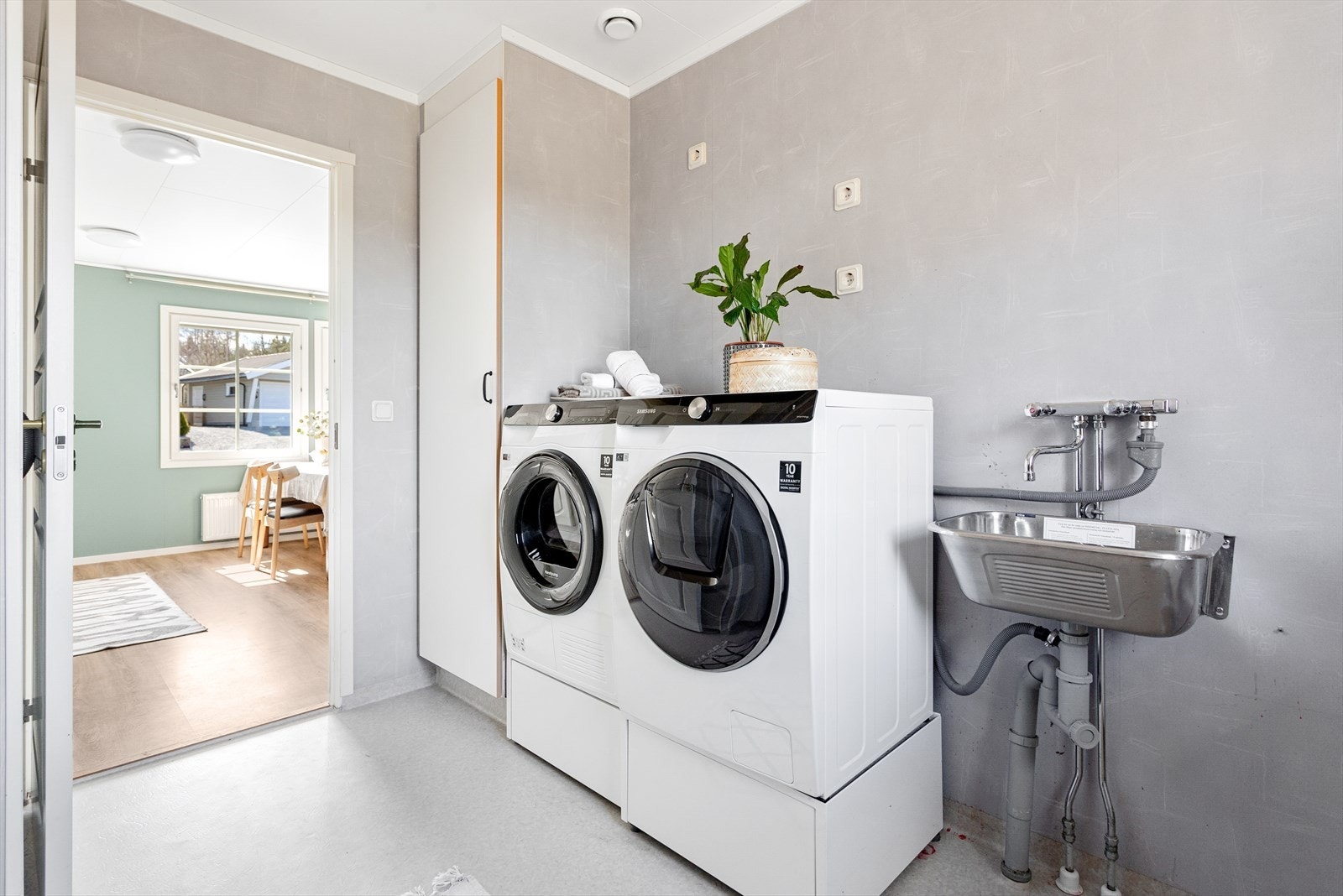 Vaskerom. Galleribilde