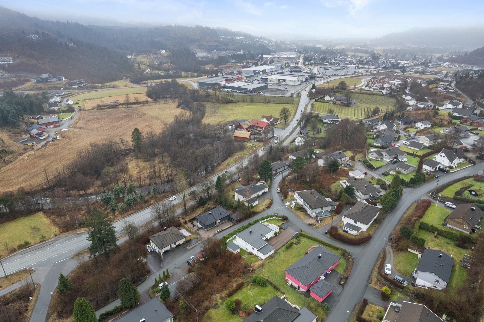 4897784_1-akctob1.jpg Galleribilde