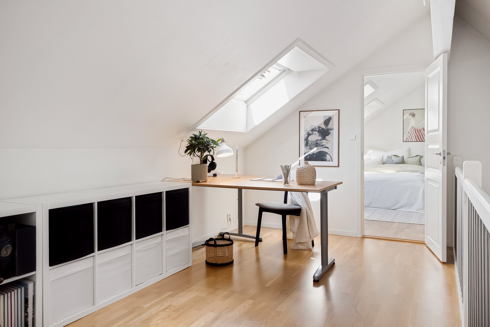 Stue/kontor er 11,5 kvm. Galleribilde