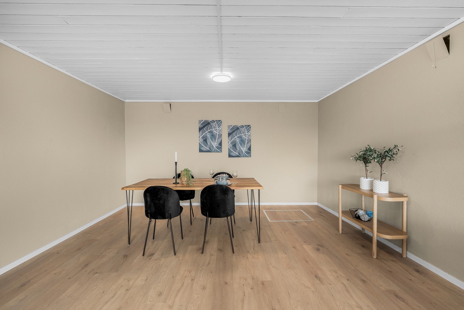 Spisestue underetasje Galleribilde