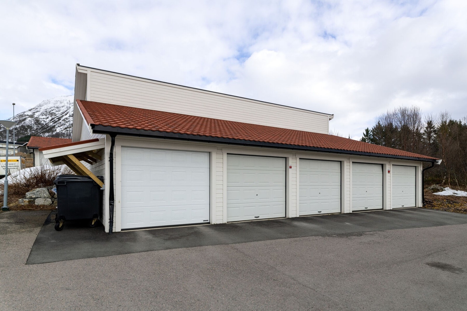 Garasjeanlegg Galleribilde