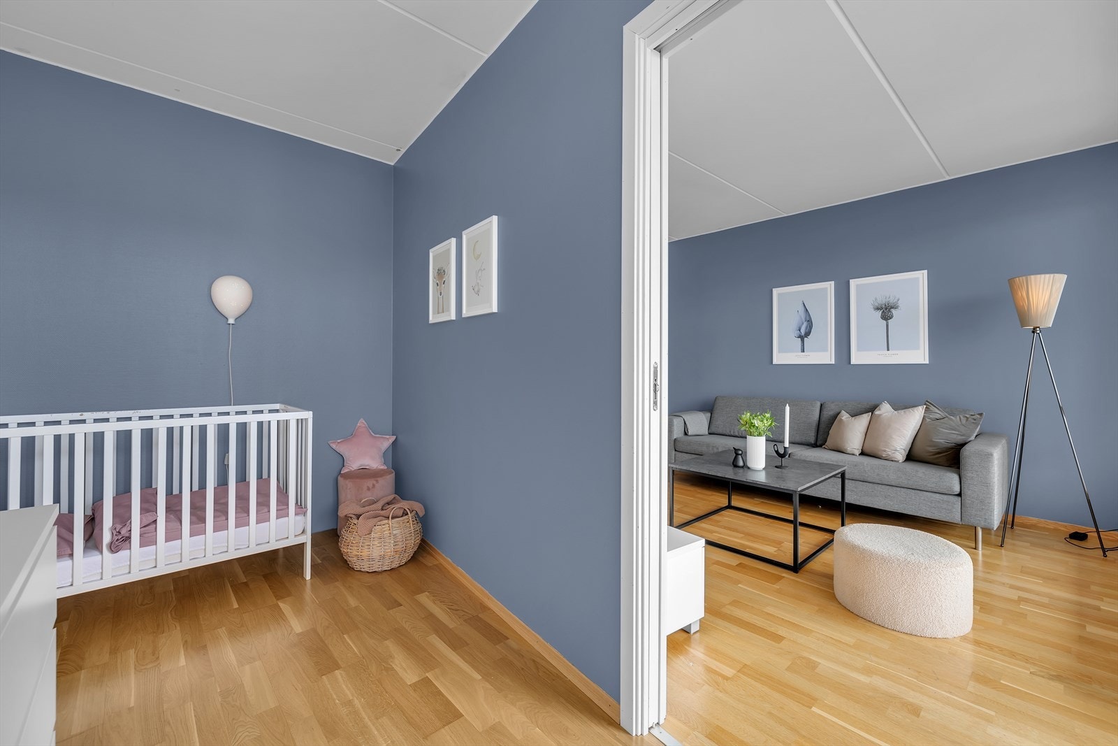 Soverom med inngang fra stuen Galleribilde