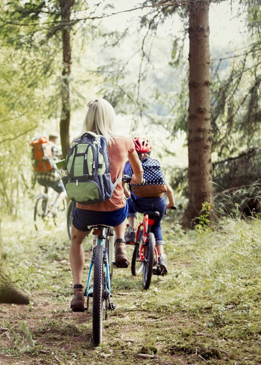 Ut å nyt de naturskjønne omgivelsene sammen med familien. Galleribilde