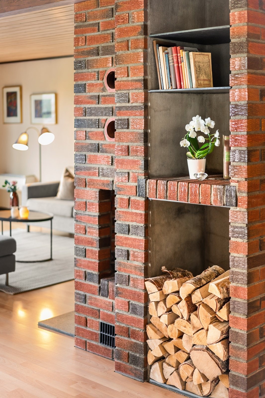 Ved til peisen Galleribilde