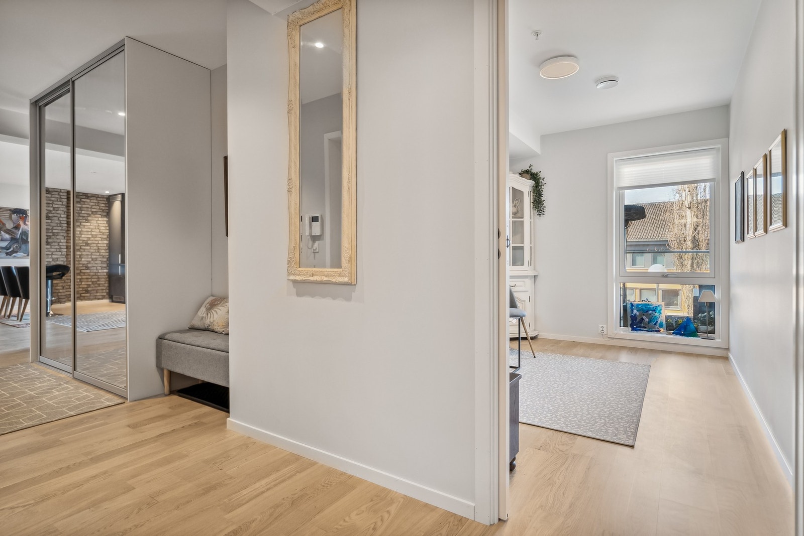 Gang og skyvedør til soverom 2 Galleribilde