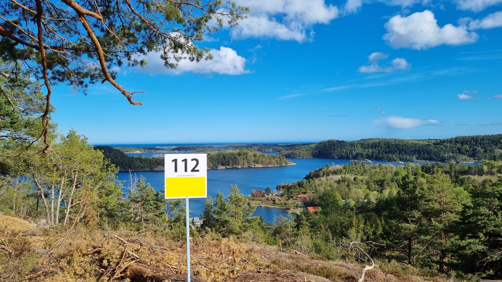 Tomtene på Sørlandsleia er inndelt i priskategorier representert ved hver sin farge. For å se hva hyttene koster på hver fargekategori, se prospekt eller hjemmeside. Galleribilde