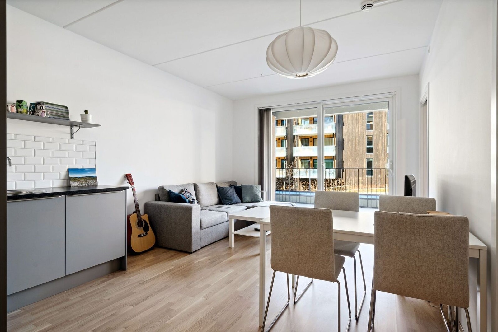 Plass til spisebord. Galleribilde