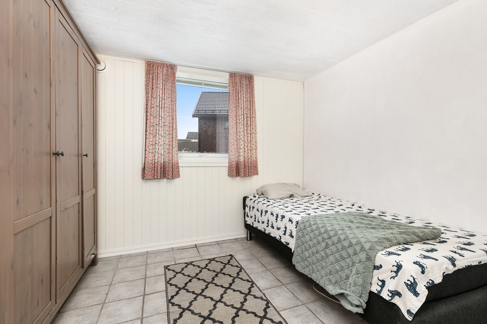 Soverom i hybeldel Galleribilde