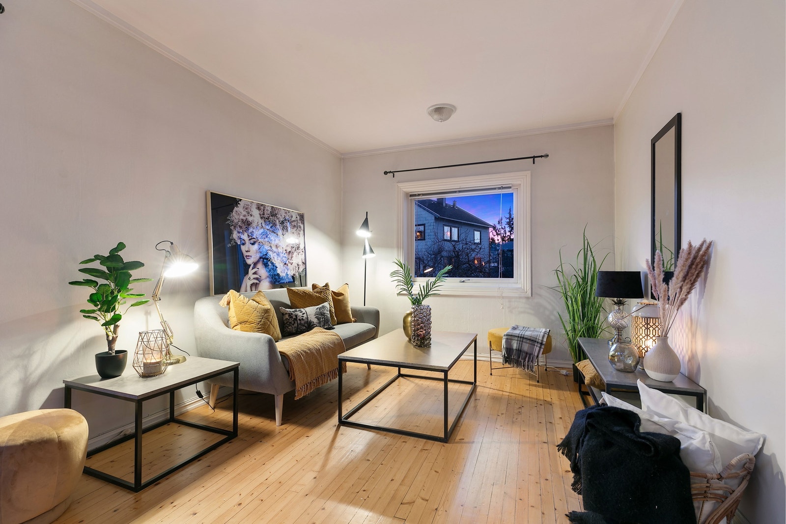 Stue 2.etg Galleribilde