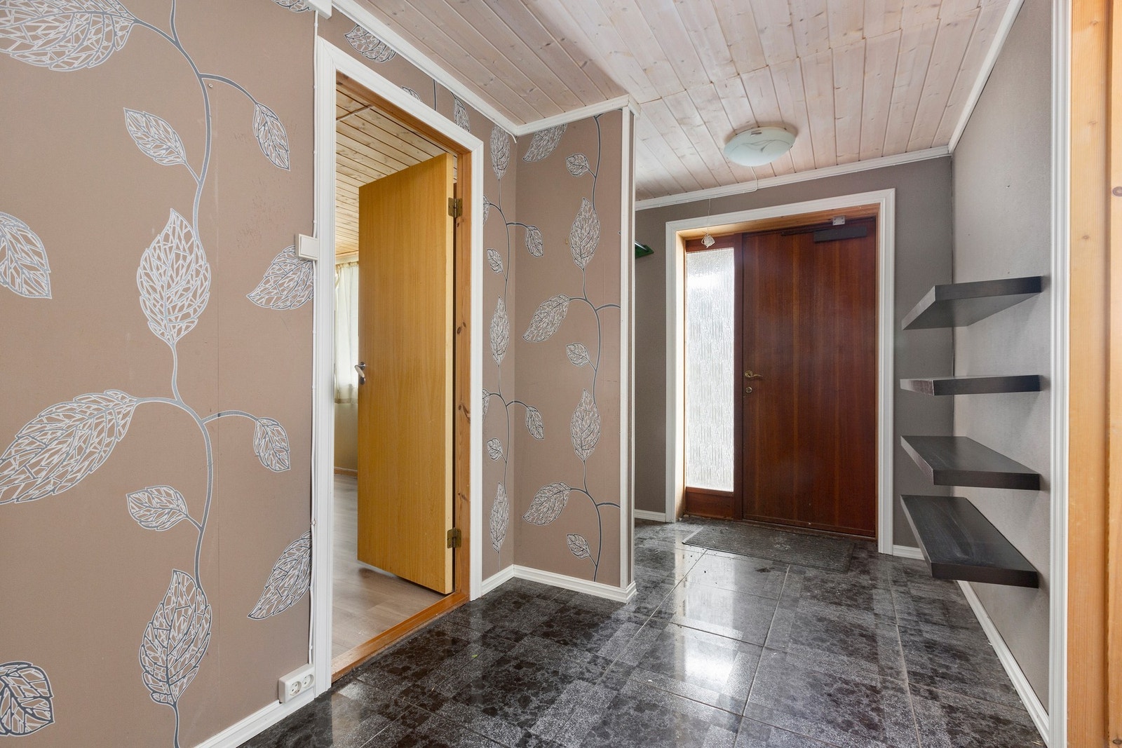 Inngangsparti. Galleribilde