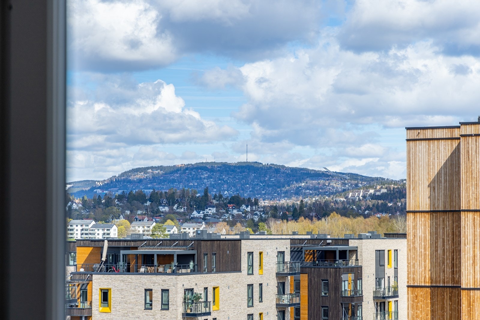 Fra hovedsoverommet er det utsikt mot Holmenkollåsen. Galleribilde