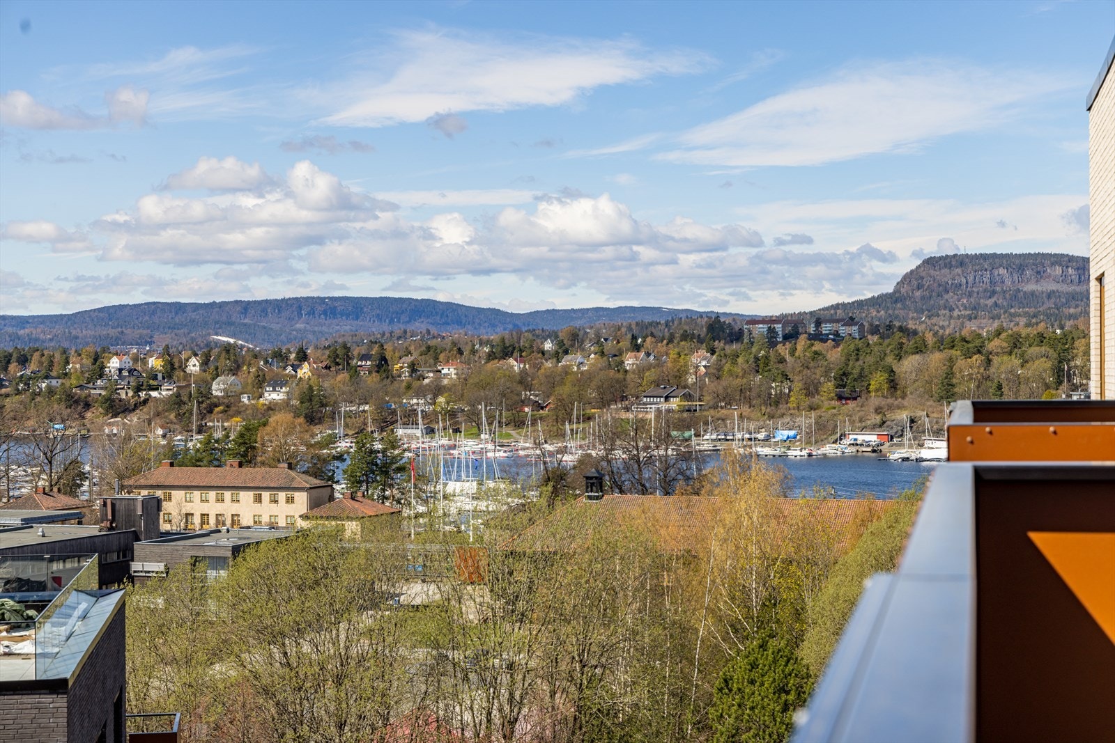 Utsikt fra balkongen. Galleribilde