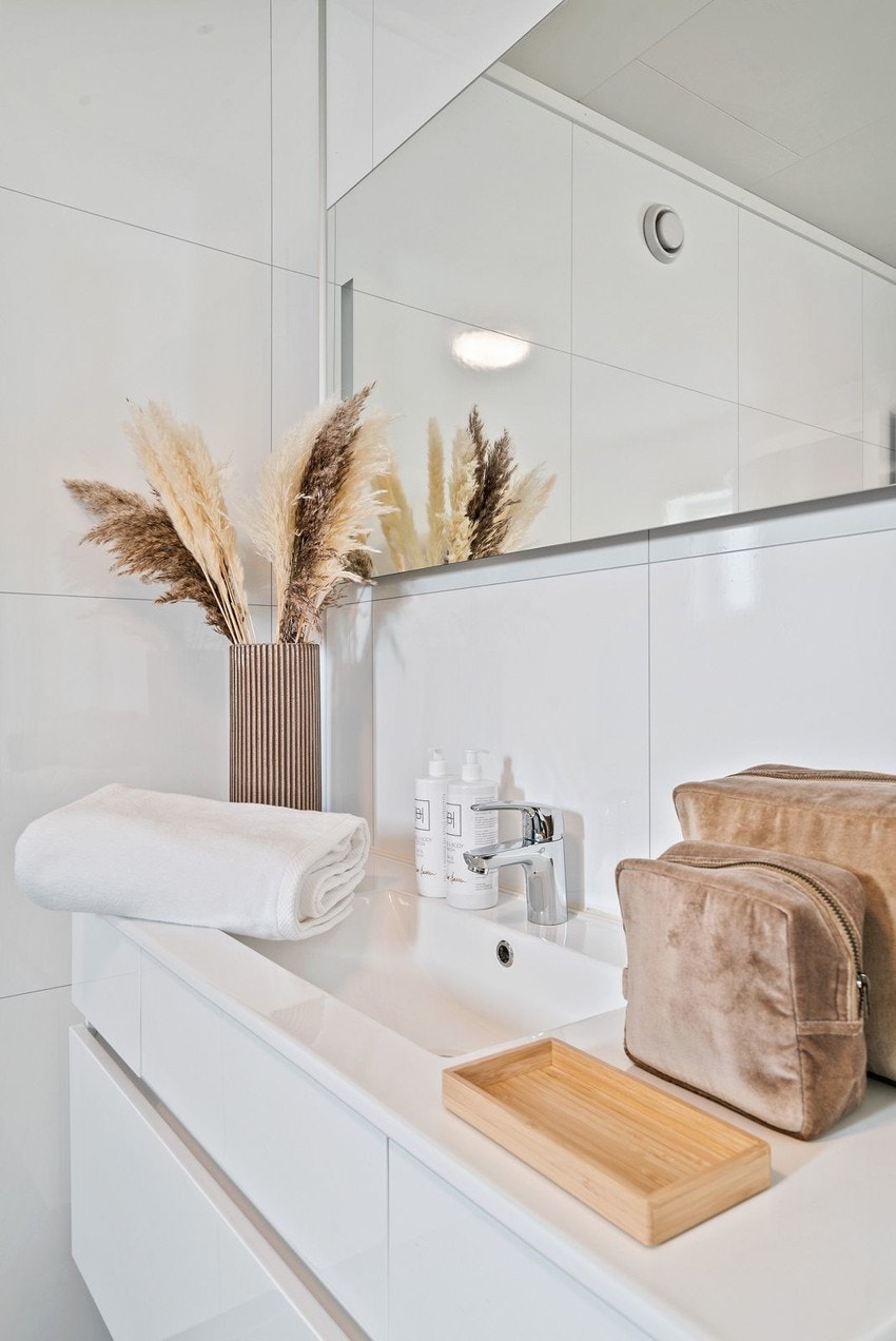 I 2018 ble badet oppgradert med nye overflater på gulv og vegger samt ny innredning og utstyr. Galleribilde