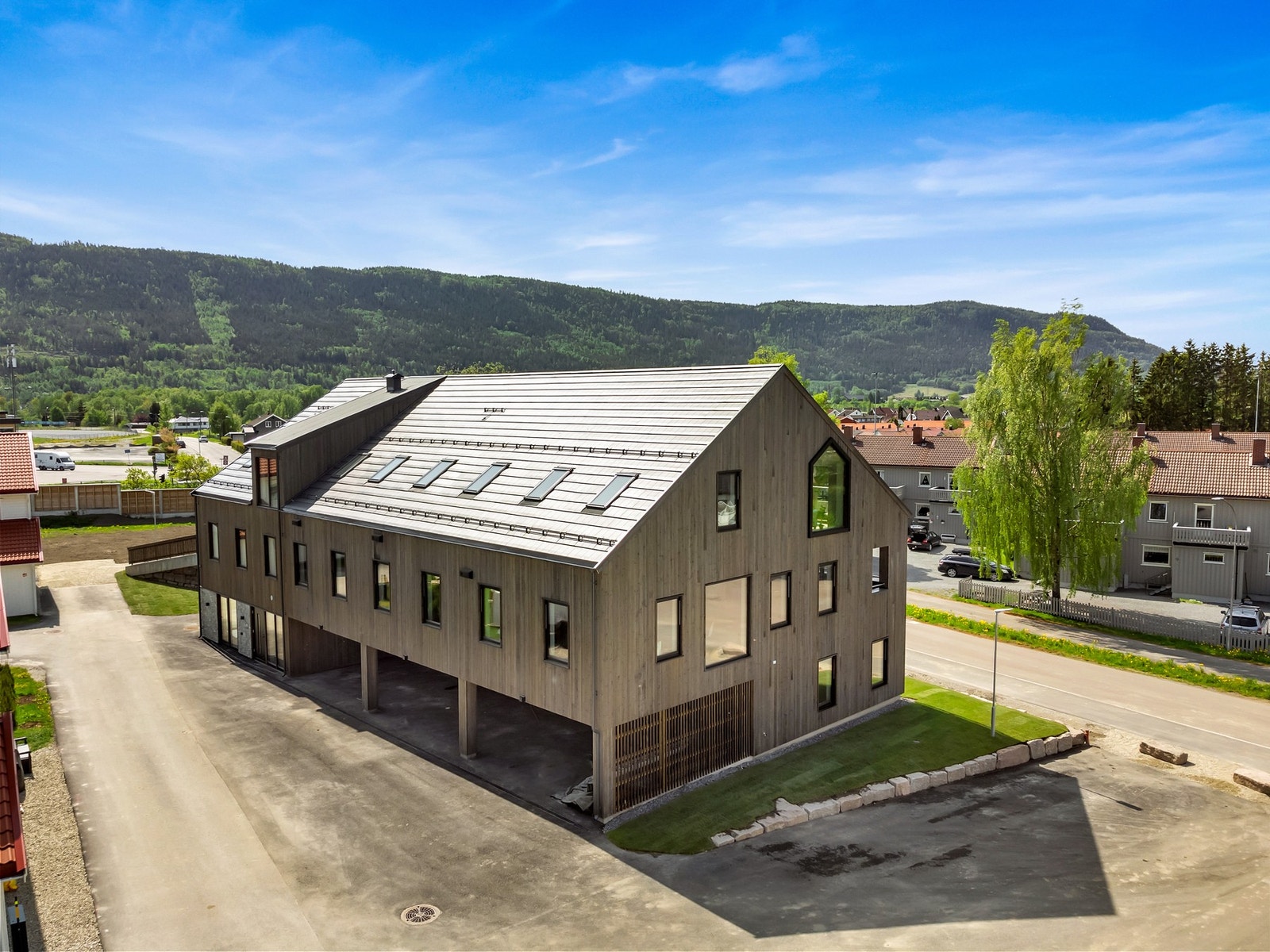 Carport og sportsbod i 1.etg. Galleribilde