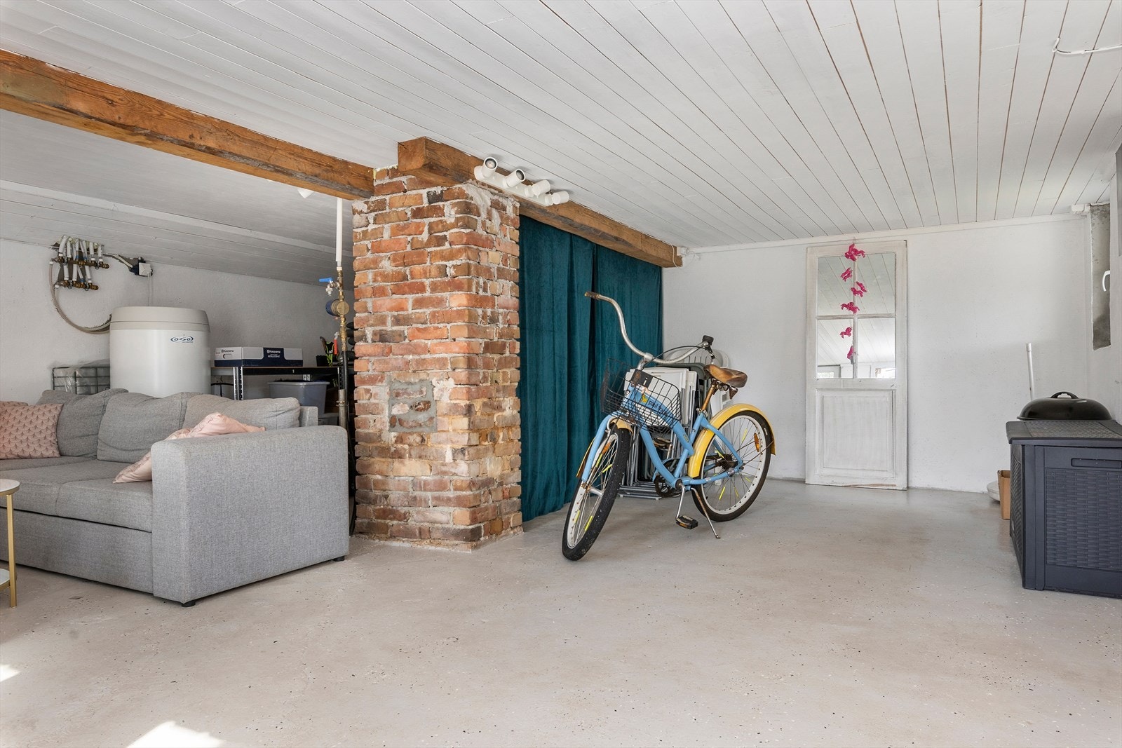 Kjellerrom Galleribilde