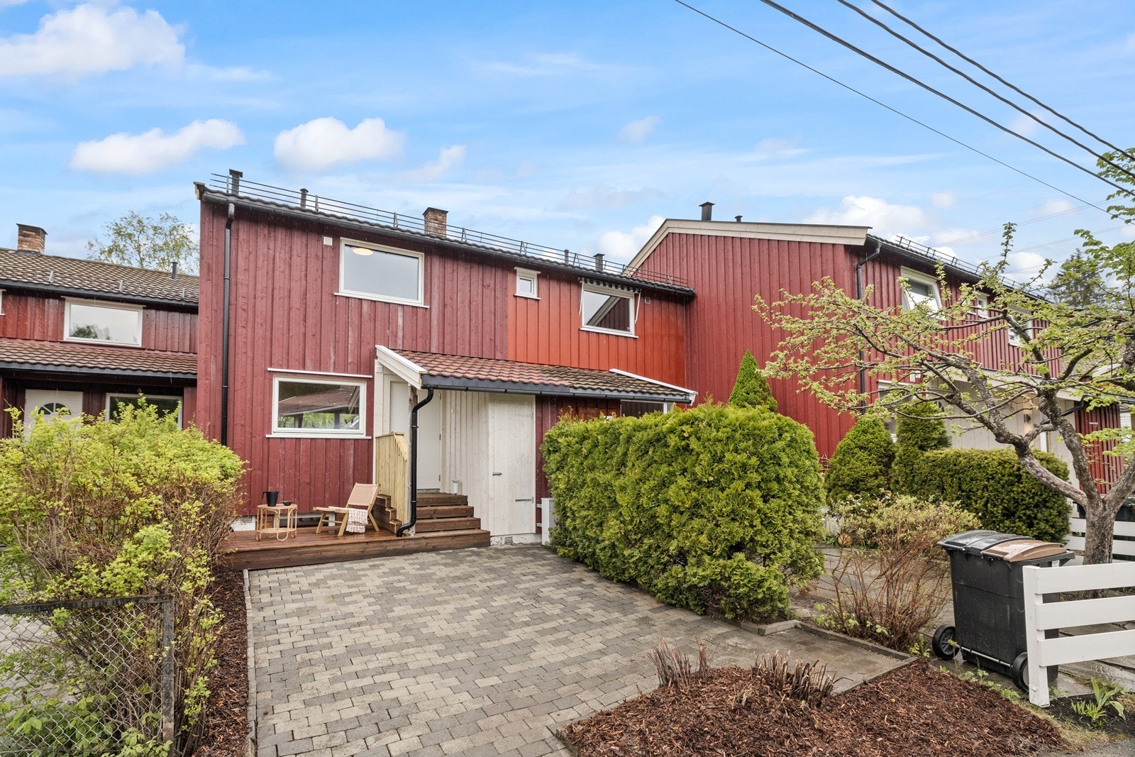 Stille og rolig gate. Galleribilde