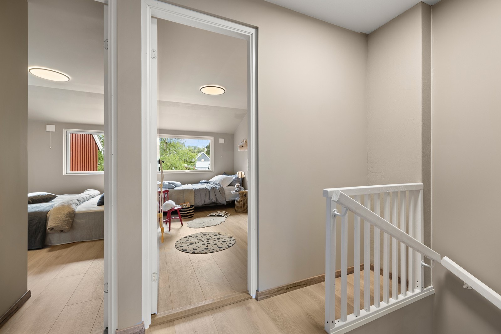 2. etg. består av 3 soverom og baderom. Galleribilde