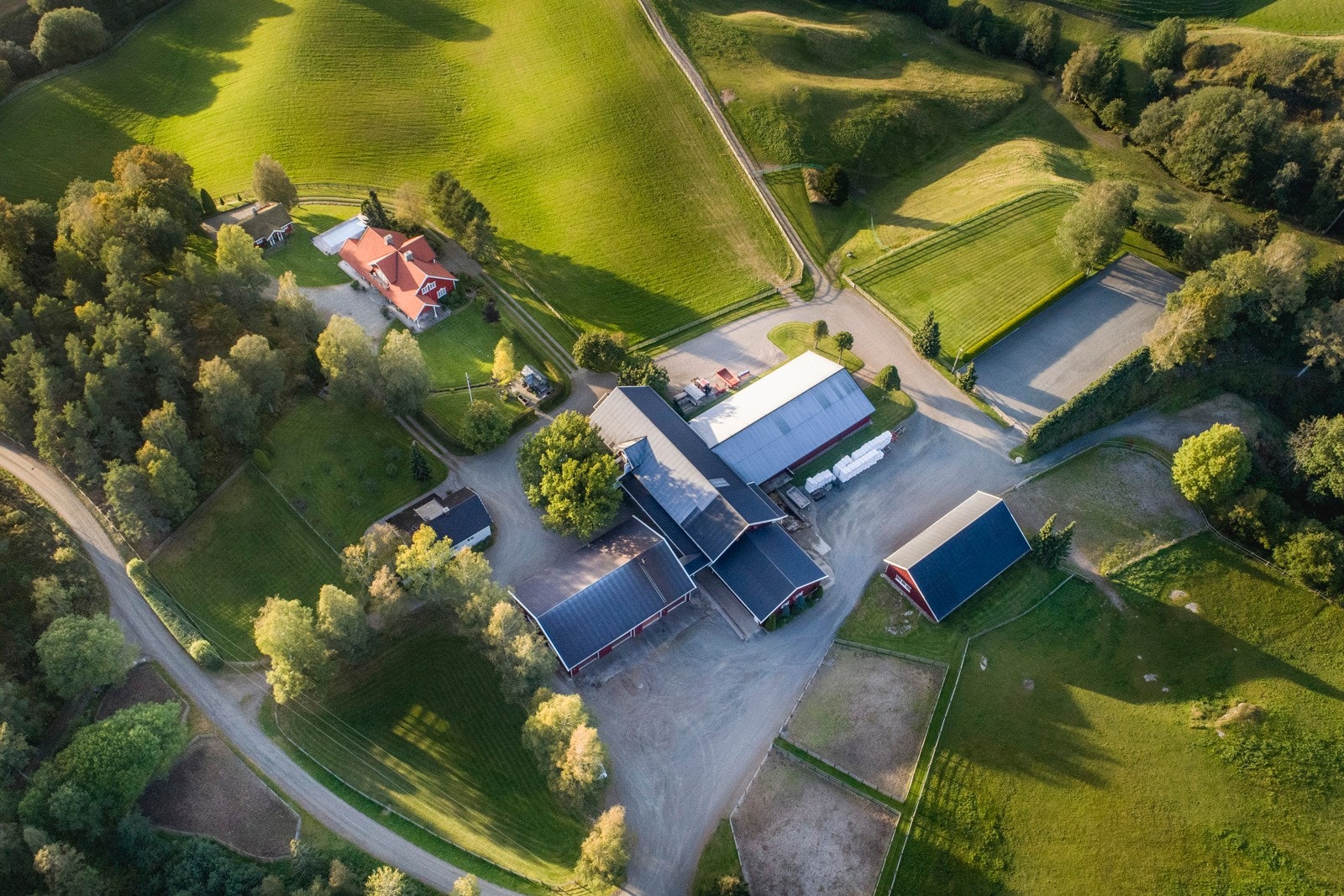 Oversiktsbilde/drone Lunde Gård Galleribilde