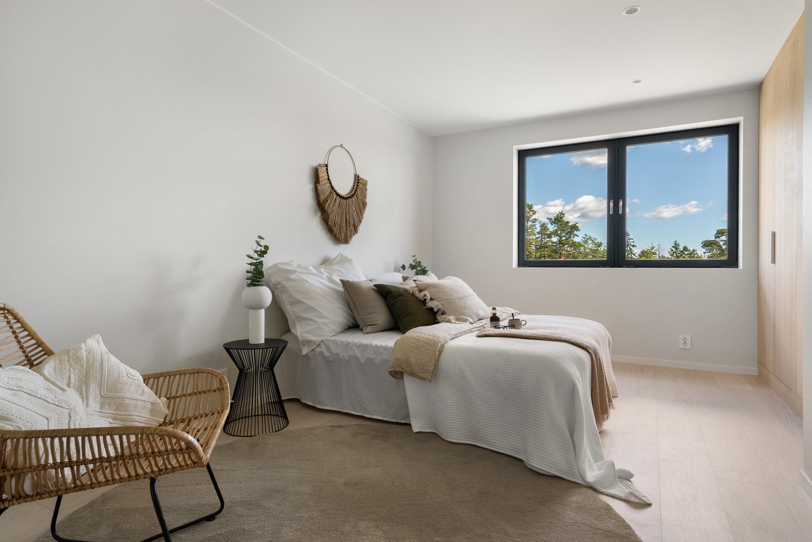 Hovedsoverom er lyst og delikat Galleribilde