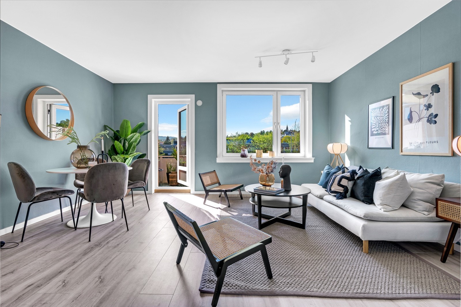 Svært tiltalende leilighet malt i en delikat fargepalett. Galleribilde