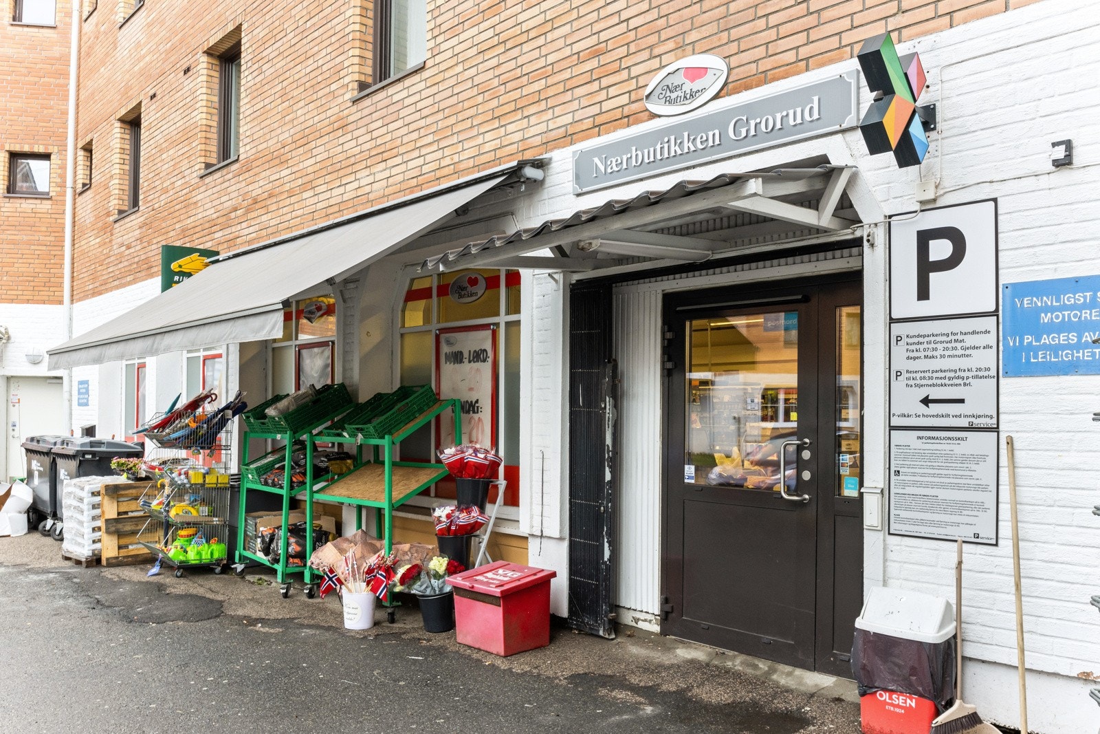 Borettslaget har nærbutikk som er åpen 7 dager i uken. Galleribilde