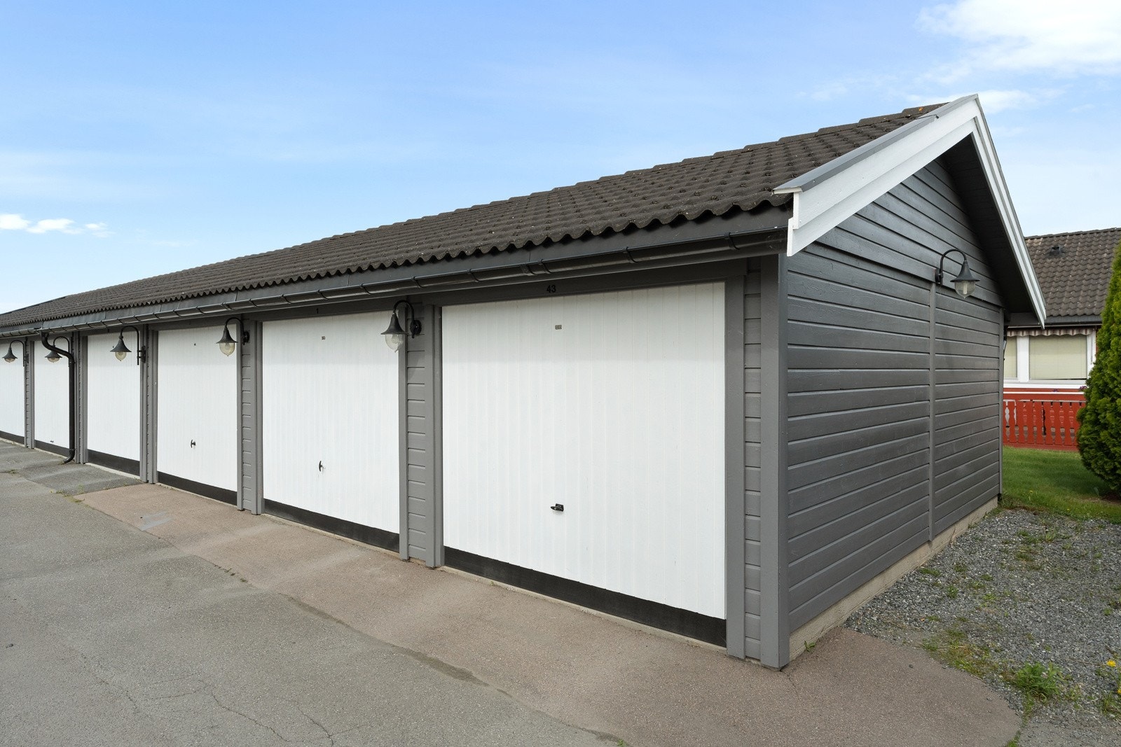 Garasjeplass i rekke Galleribilde