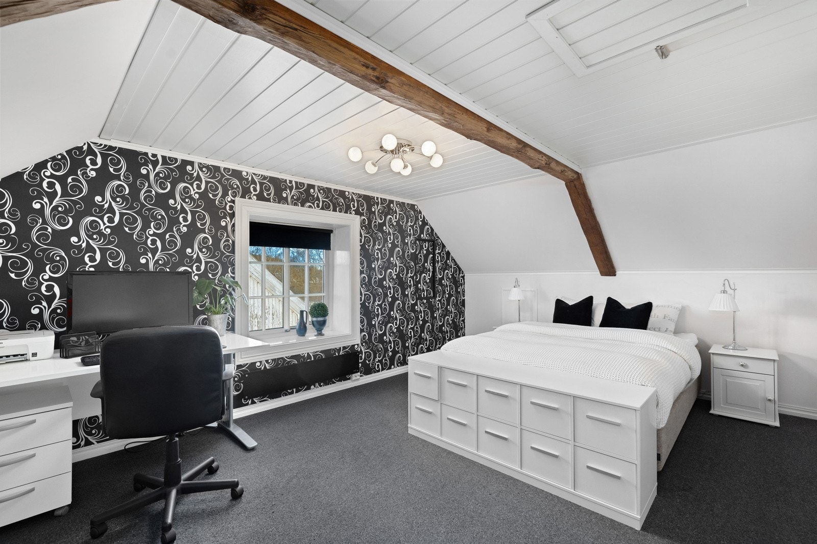 Boligen har fire soverom med god størrelse. Galleribilde