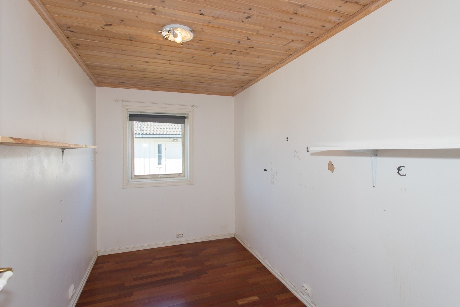 Soverom 1 av 2 i 1. etasje Galleribilde