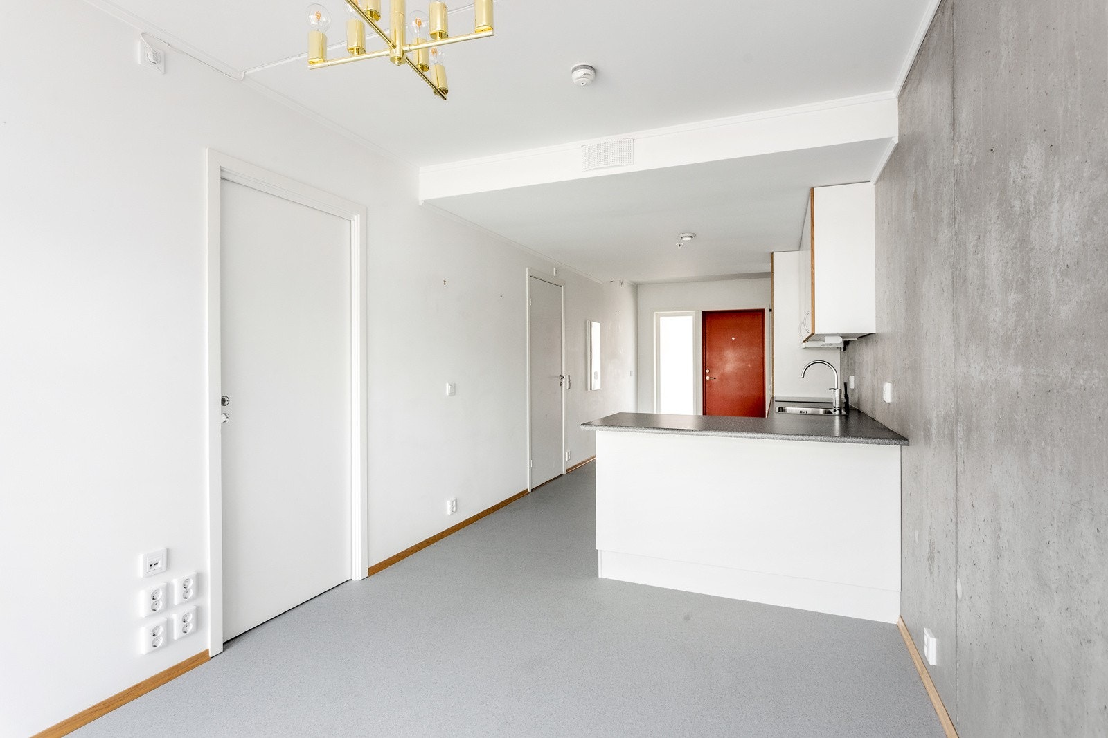 Inngang til soverom fra stuen Galleribilde