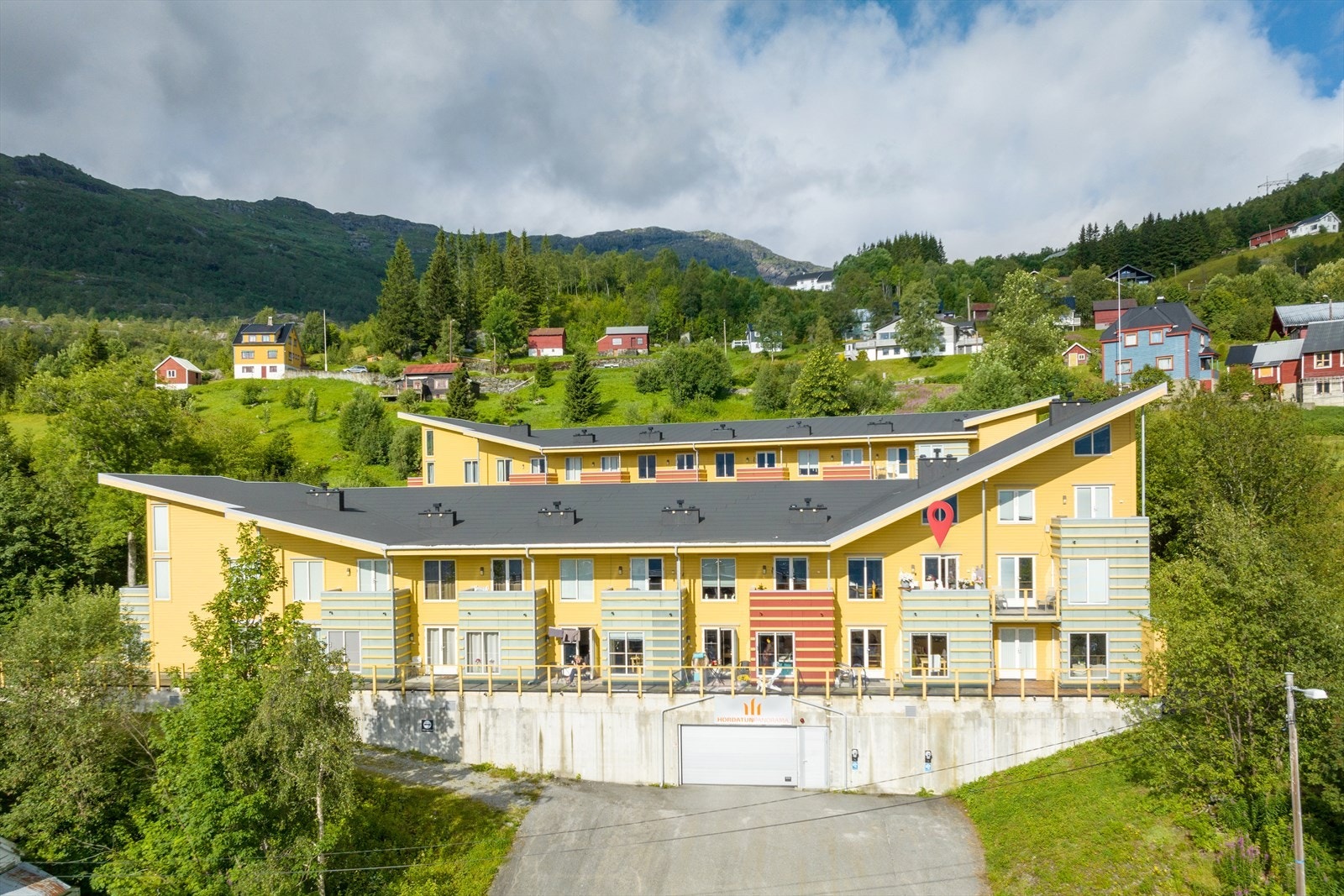 Svært lettstelt leilighet med garasjeplass og heis Galleribilde