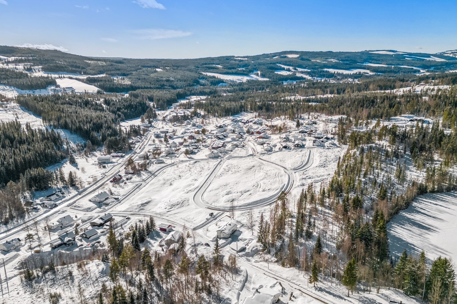 Byggeklare eneboligtomter på nytt tomtefelt - Gode solforhold - Selges til privatpersoner Galleribilde