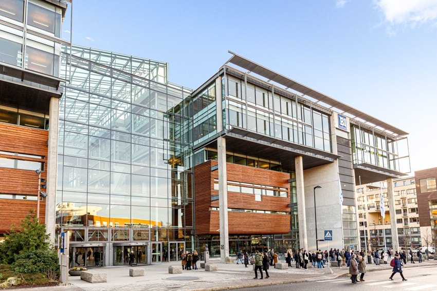Kort gange til Handelshøyskolen BI Galleribilde