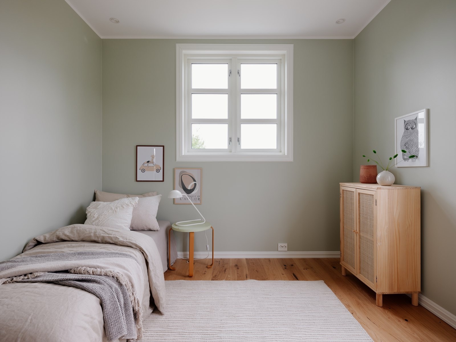 Boligen har også nytt elektrisk anlegg m/Elko pluss brytere og stikkontakter. Dimmerfunksjon i de fleste rom Galleribilde