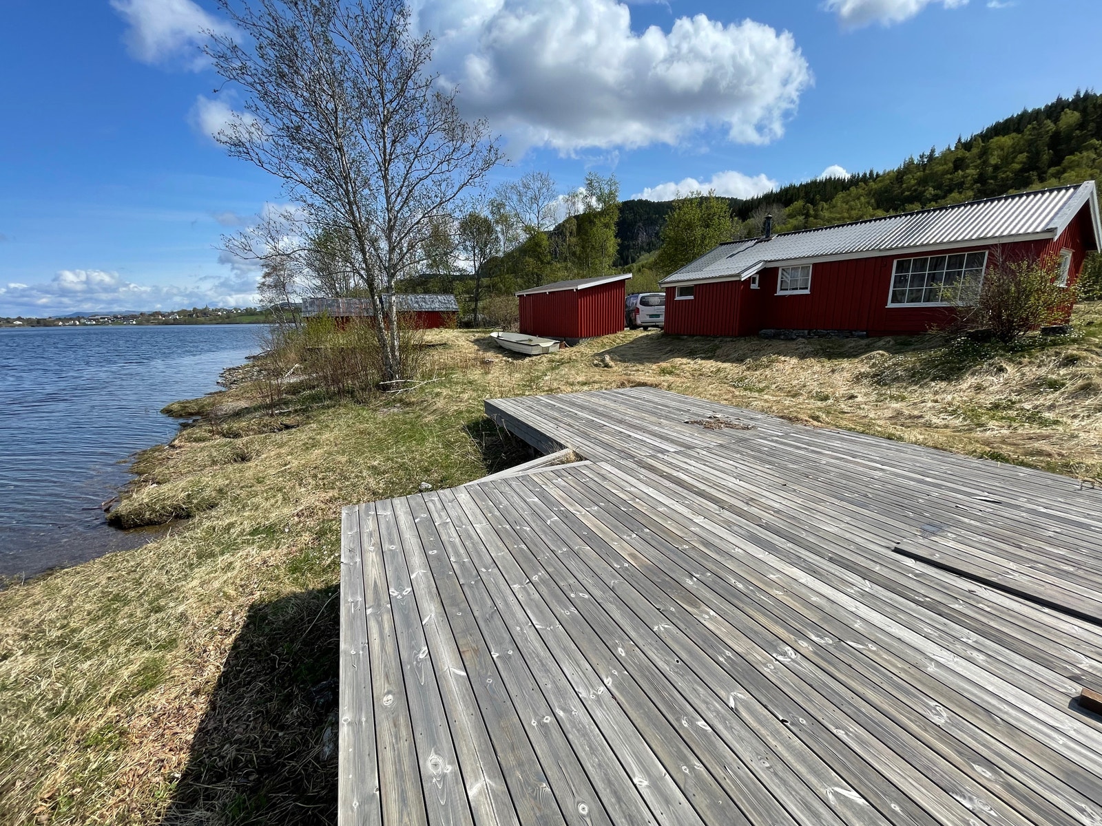 Platting nede ved vannet. Galleribilde