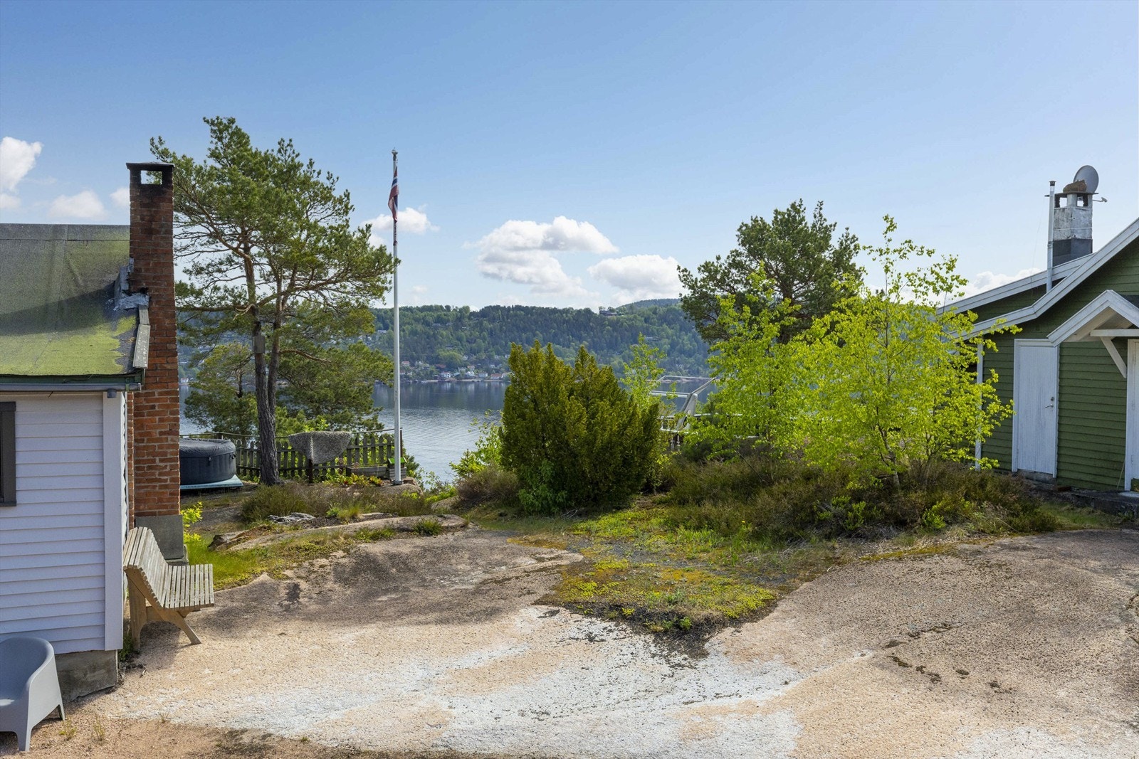 ute-2340 Galleribilde