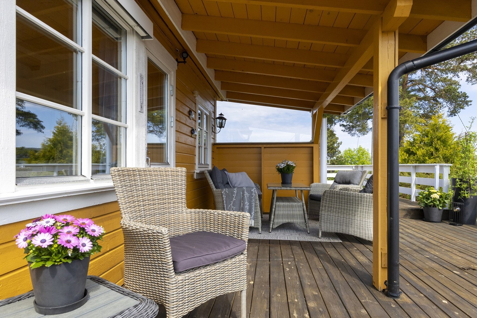 ute-2352 Galleribilde