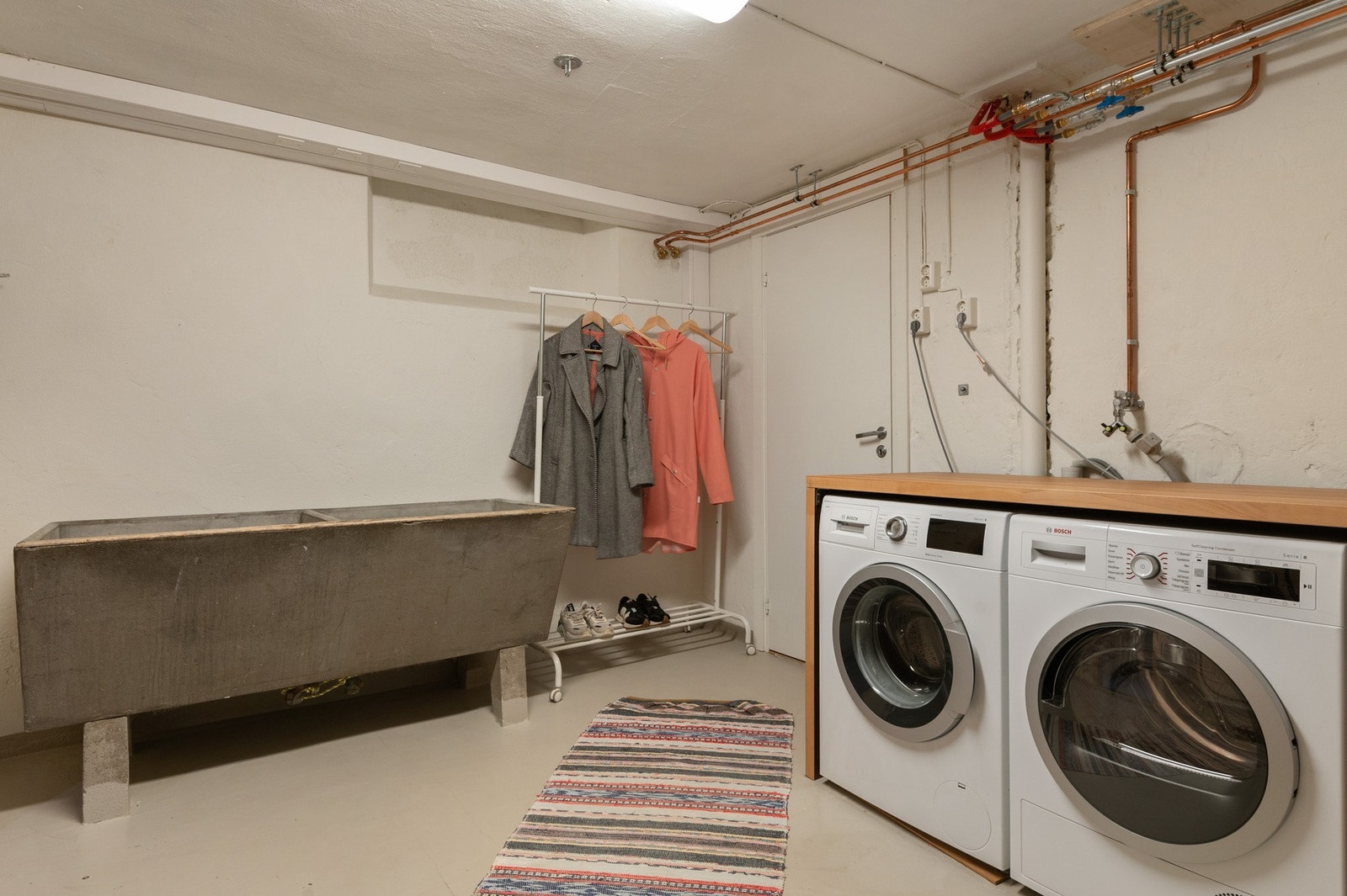 Stort og praktisk vaskerom Galleribilde