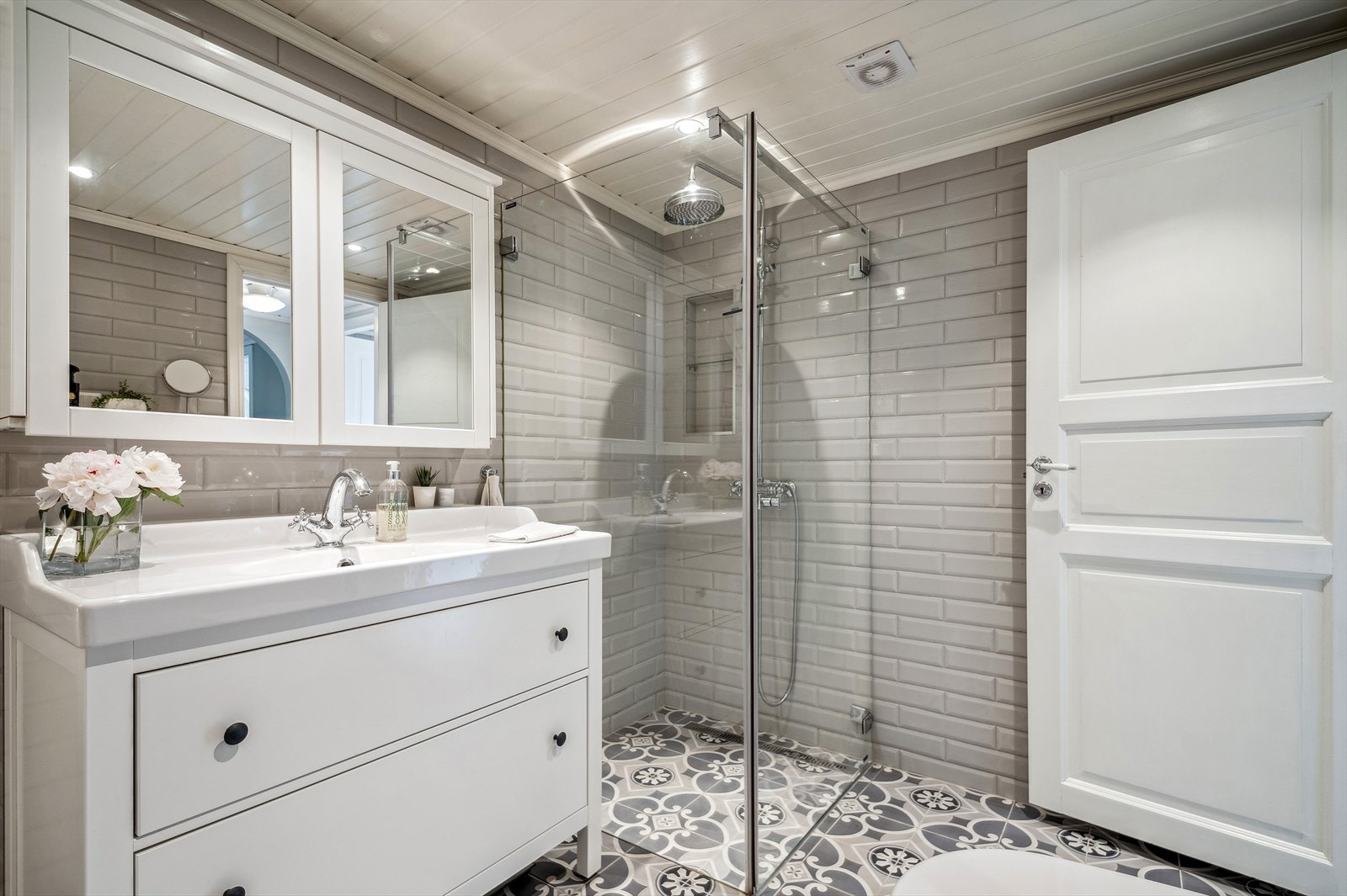 Bad 2. etasje. Galleribilde