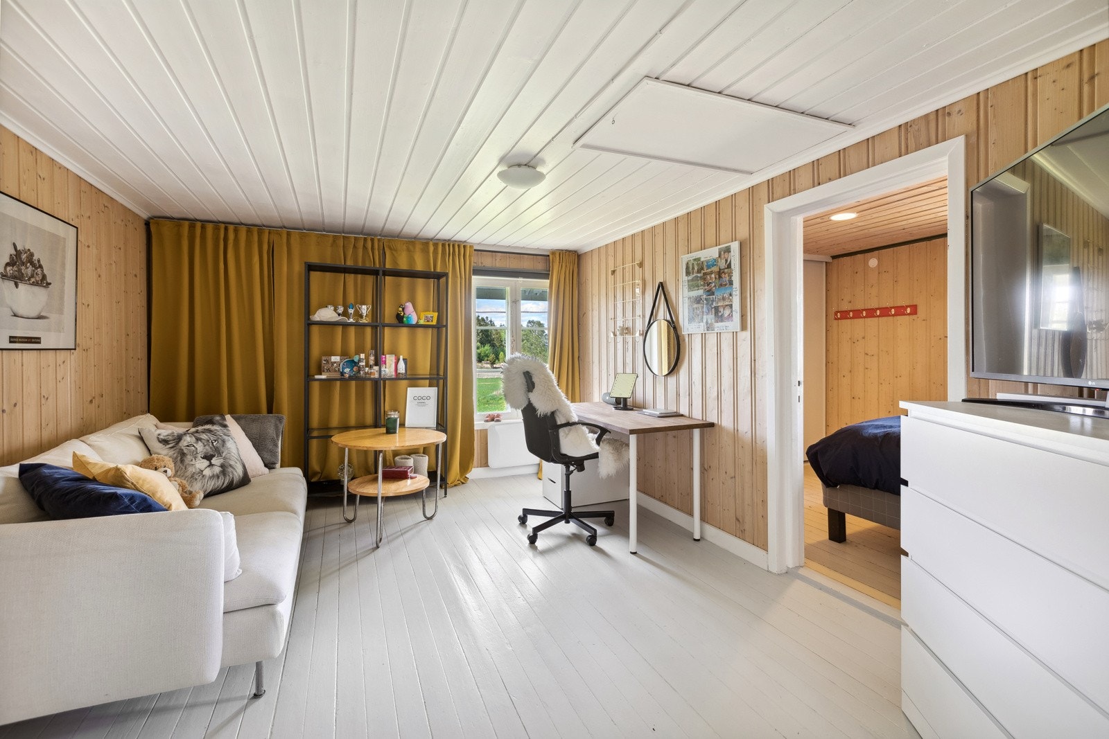 Soverom/ kontor. Galleribilde