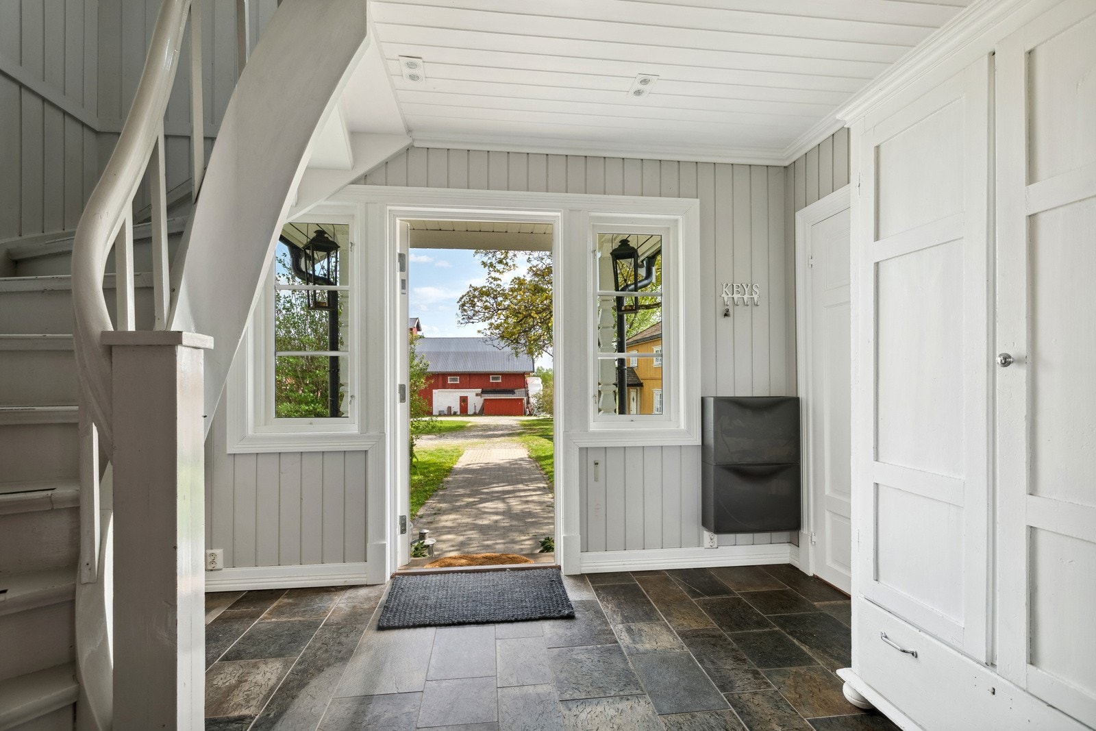 Entrè/ hall. Galleribilde