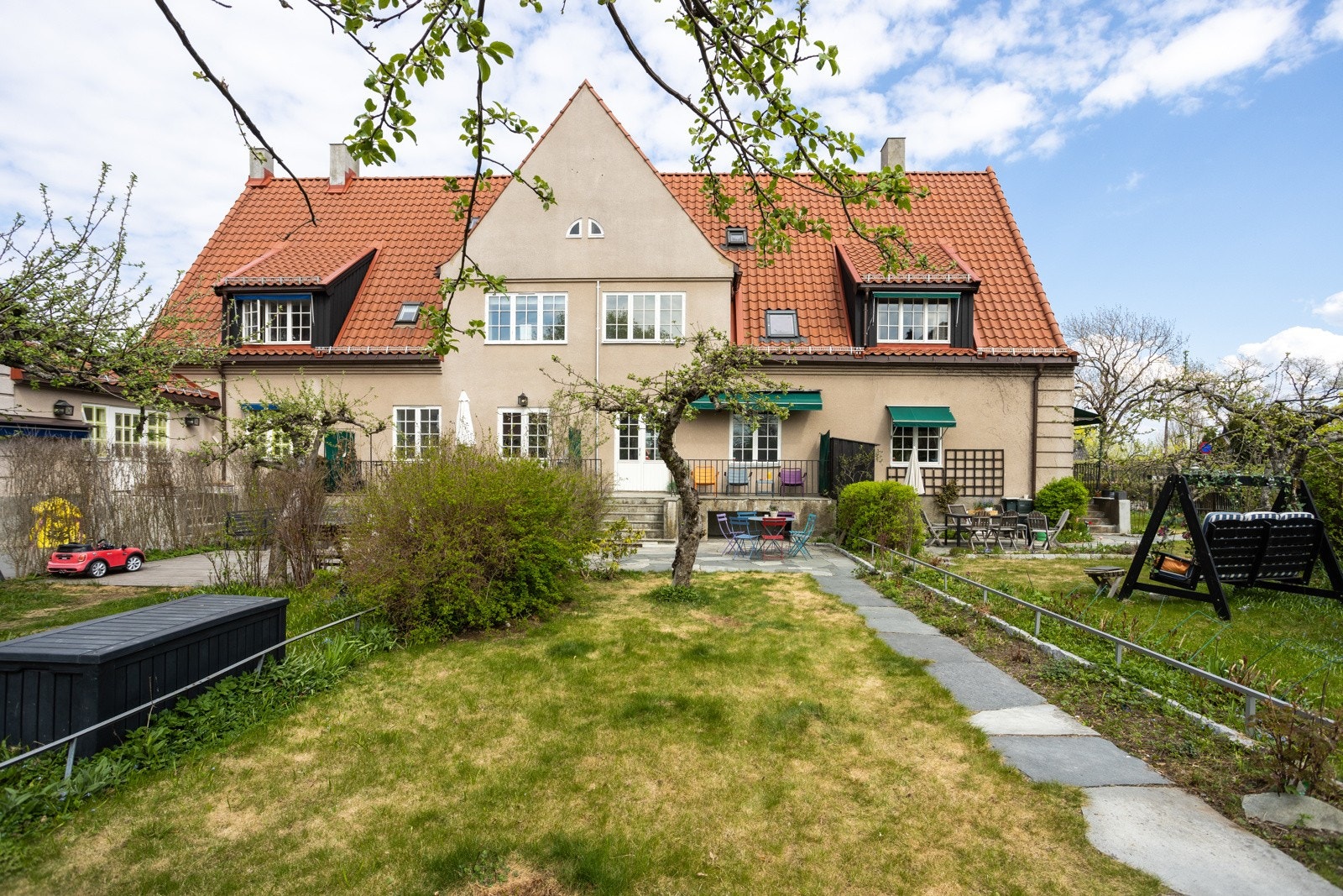 Velkommen til Ullevålsalléen 24. Galleribilde
